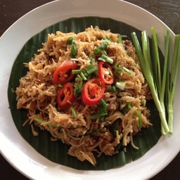 ขนมเส้นผัดเต้าเจี้ยว