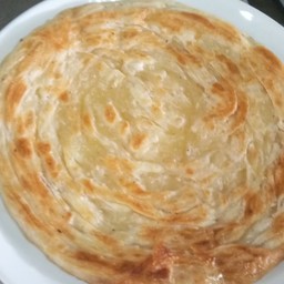 โรตีทอด (แผ่นใหญ่110g)