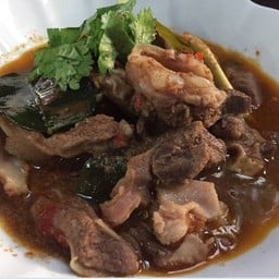 แกงอ่อมหมู