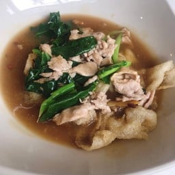 ก๋วยเตี๋ยวราดหน้า