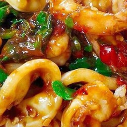 ข้าวกระเพราทะเล