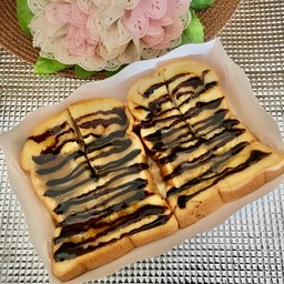 ขนมปังปิ้ง (ช็อคโกแลต+นมข้น)