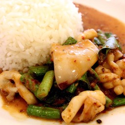 ข้าวราดพริกแกง