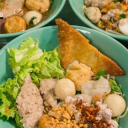 สาธุ ต้มเลือดหมู ข้าวขาหมู ข้าวหมูอบ รสเด็ด ปากช่อง