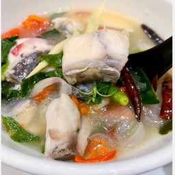 ปลาเก๋าต้มยำน้ำใส
