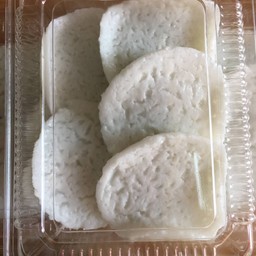 ขนมถ้วยใบเตย