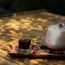 Dark Chocolate with Milk Strawberry