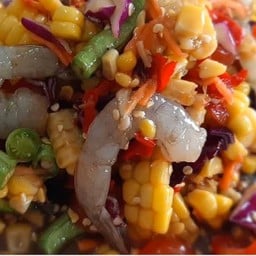 ตำข้าวโพดกุ้งสดแซบนัว