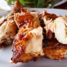 ไก่ย่างครึ่งตัว