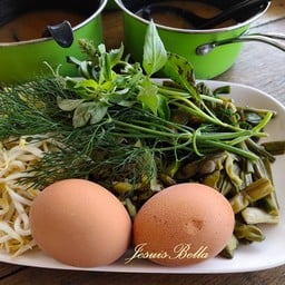ไข่ต้ม ผักลวก
