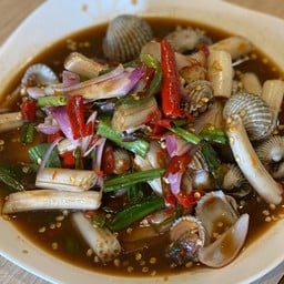 ยำหอยแครง