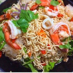 ยำมาม่า