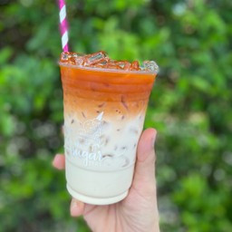 Thai tea latte