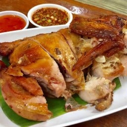 ไก่ย่างทั้งตัว