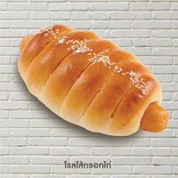 โรลไส้กรอกไก่