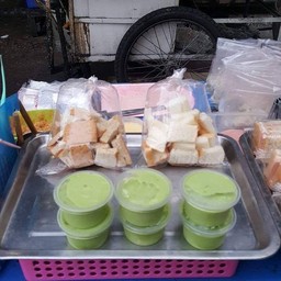 ขนมปังสังขยา รสชาติถือว่าดี