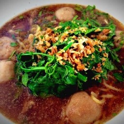 ก๋วยเตี๋ยวเรือผักบุ้ง