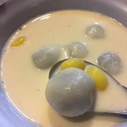 น้ำเต้าหู้บัวลอย