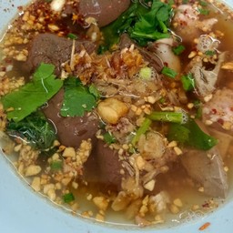 ต้มเลือดหมูต้มยำ