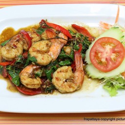 กุ้งผัดกระเพา