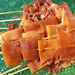 ปลาหมึกกรอบ