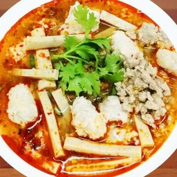 ก๋วยจั๊บญวณต้มยำ