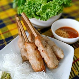 แหนมเนืองอิเบ๊ะ