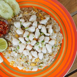 ข้าวผัดปูเชฟหน้าบึ้ง