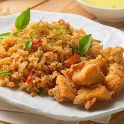 ข้าวผัดพริกเกลือไก่