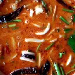 ต้มยำทะเลน้ำใส (กุ้ง+หมึก)