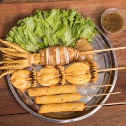 ปลาหมึกสดย่างเอาเงิน สาขารามคำแหง 164