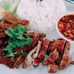 ข้าวเนื้อย่าง