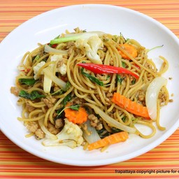สปาเก็ตตี้ผัดขี้เมาหมูสับ