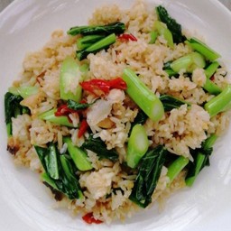 ข้าวผัดคะน้าปลาเค็ม