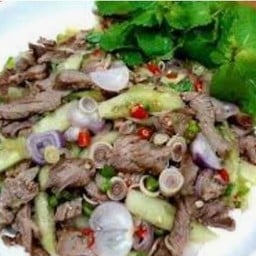 พล่าเนื้อ