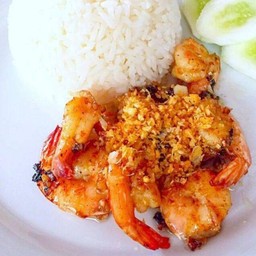 ข้าวกุ้งกระเทียม