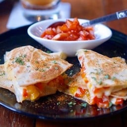 Jamon quesadilla with cheddar cheese and sundried tomatoes