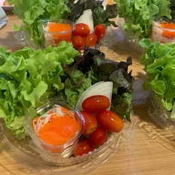 แซนวิส/สลัด By Yui