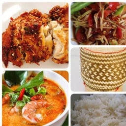 ชุดเซ็ตต้มยำกุ้งสุดคุ้มไก่ทอดตำปูปลาร้าข้าวเหนียวข้าวสวย