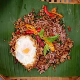 ผัดกะเพราโบราณ พิเศษ