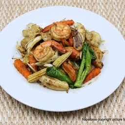 ก๋วยเตี๋ยวผัดซีอิ๊วทะเล