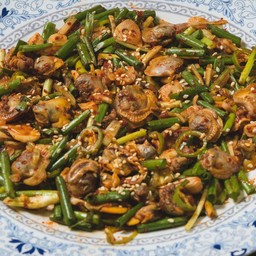 ข้าวยำหอยเเครงเกาหลี