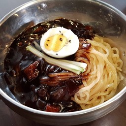 M7. Jajangmyeon