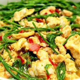 แกงไข่ชะอม