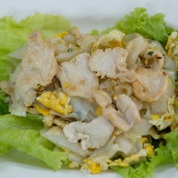 ก๋วยเตี๋ยวคั่วไก่