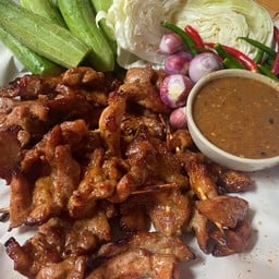 หมูปลาร้า(หน้าเต๊นท์รถ บางใหญ่นนทบุรี) หมูปลาร้าหน้าเต๊นท์รถหมู่บ้านบัวทองพร๊อพเพอร์ตี้