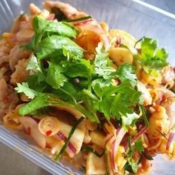 พล่าหมูมะเขือเปราะ