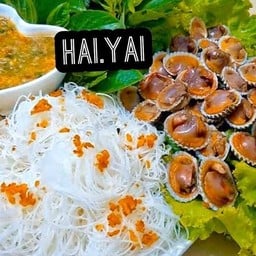 Hoi.Yai