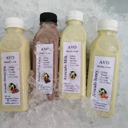อะโวคาโด้นมสด(โกโก้)