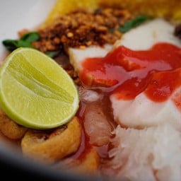 เย็นตาโฟเครื่องเเน่นๆ มีธรรมดา และ แบบต้มยำมะนาวสด 